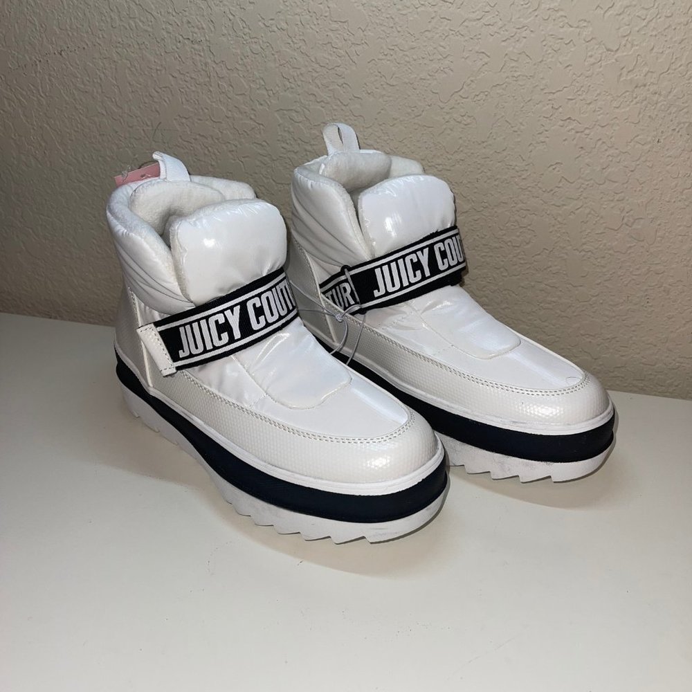 Juicy Couture Women's Snowboots Size 6M White Style: Veronica WJ03704W Wht/Blk